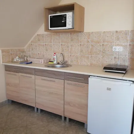شقة Imola Es Andrea Apartmanhaz *
