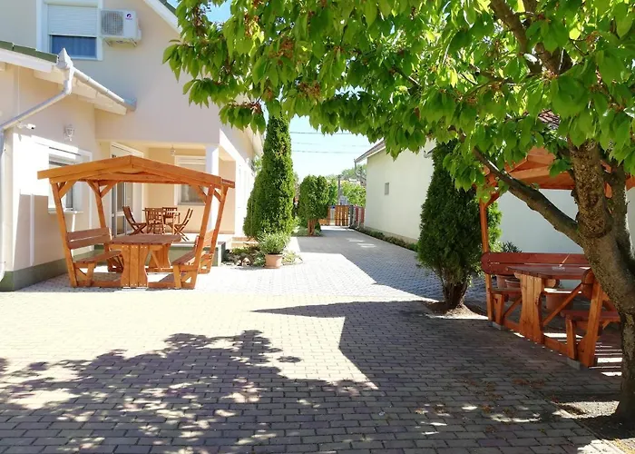 Apartmán Imola Es Andrea Apartmanhaz *